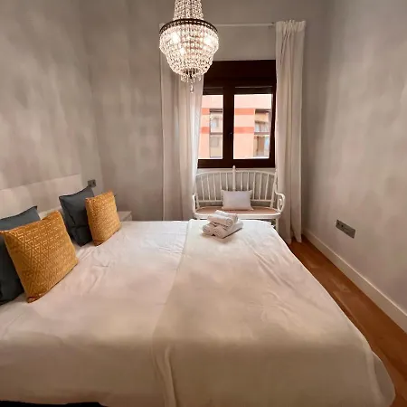 Homely Sebastian Souviron Biznaga Deluxe Malaga
