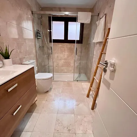 Homely Sebastian Souviron Biznaga Deluxe Διαμέρισμα